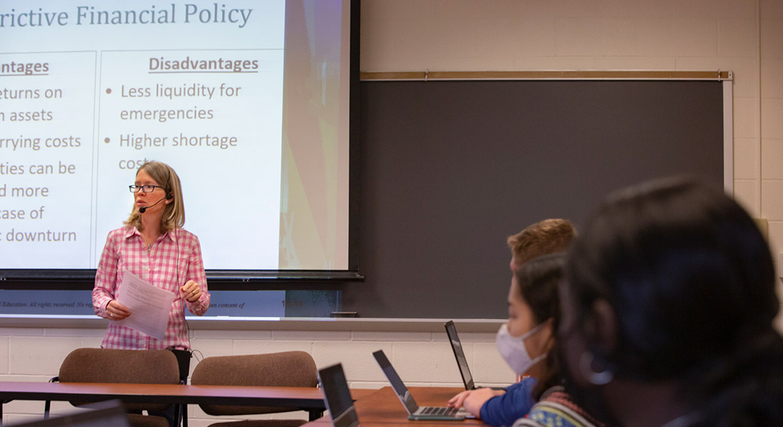 photo of professor Sinead Gallagher teaching