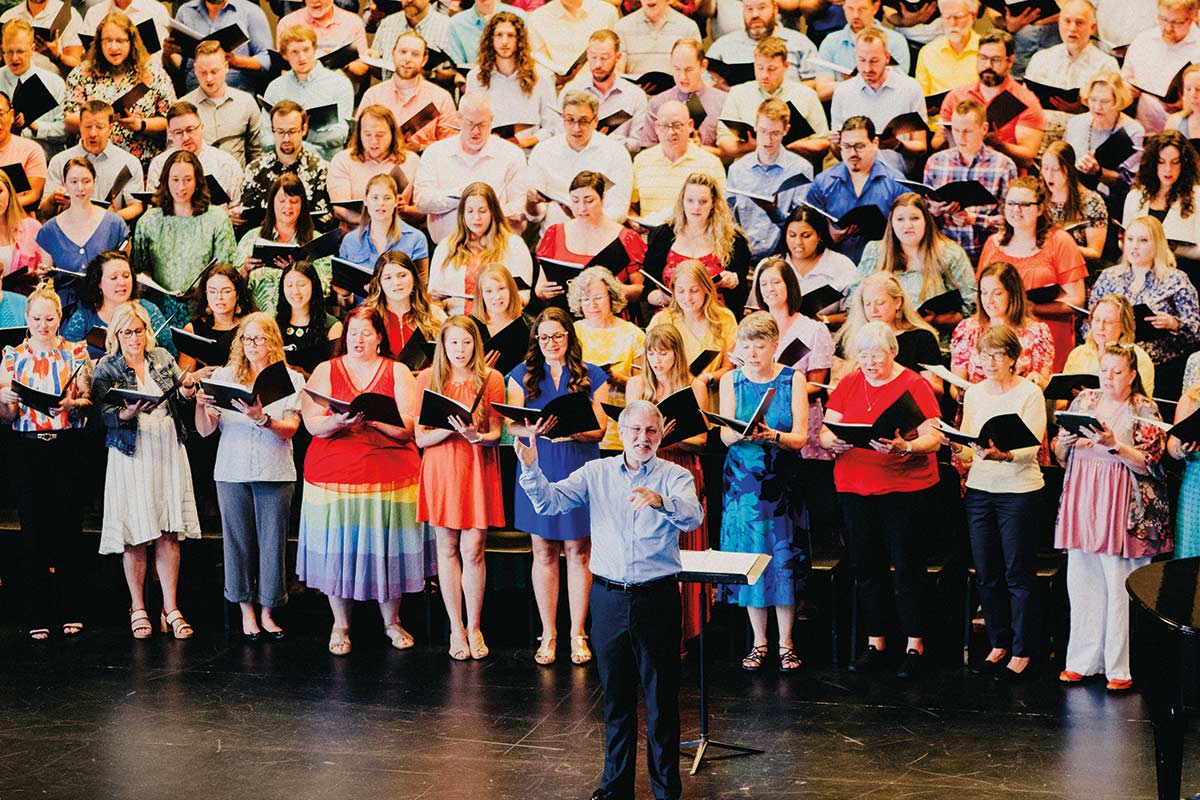 photo of alumni weekend choir reunion