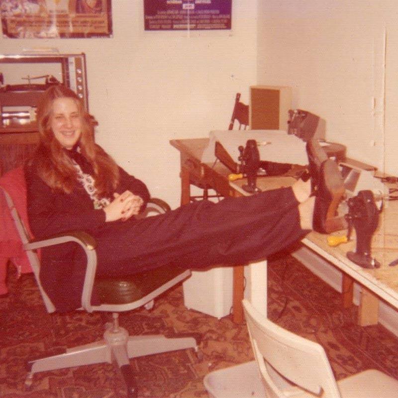 portrait of Debra Ziegler '76